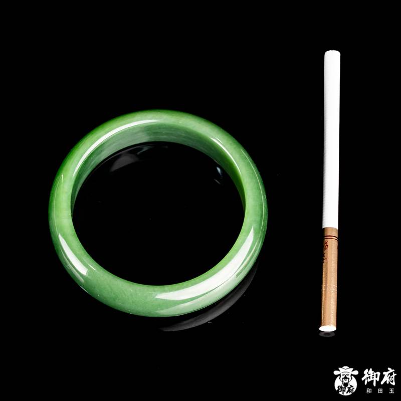 俄羅斯碧玉籽玉手鐲 63.6克 內(nèi)徑58mm 圖片9