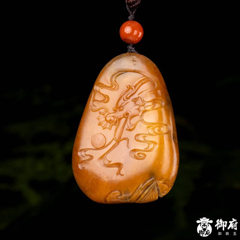 新疆和田玉紅皮黃沁籽玉把件 龍騰虎躍 95克 圖片12