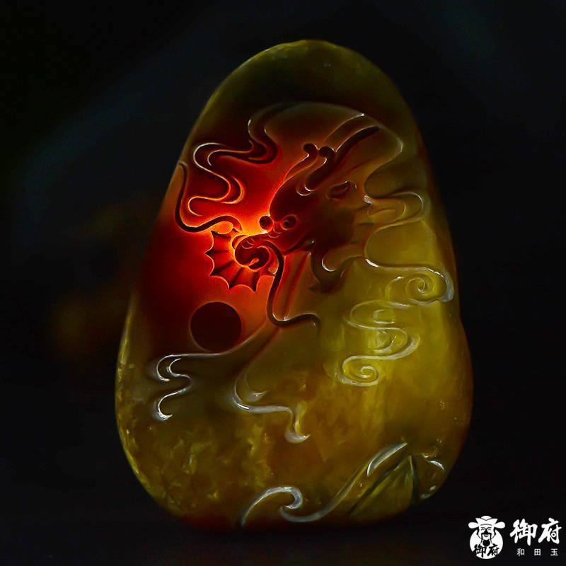 新疆和田玉紅皮黃沁籽玉把件 龍騰虎躍 95克 圖片2