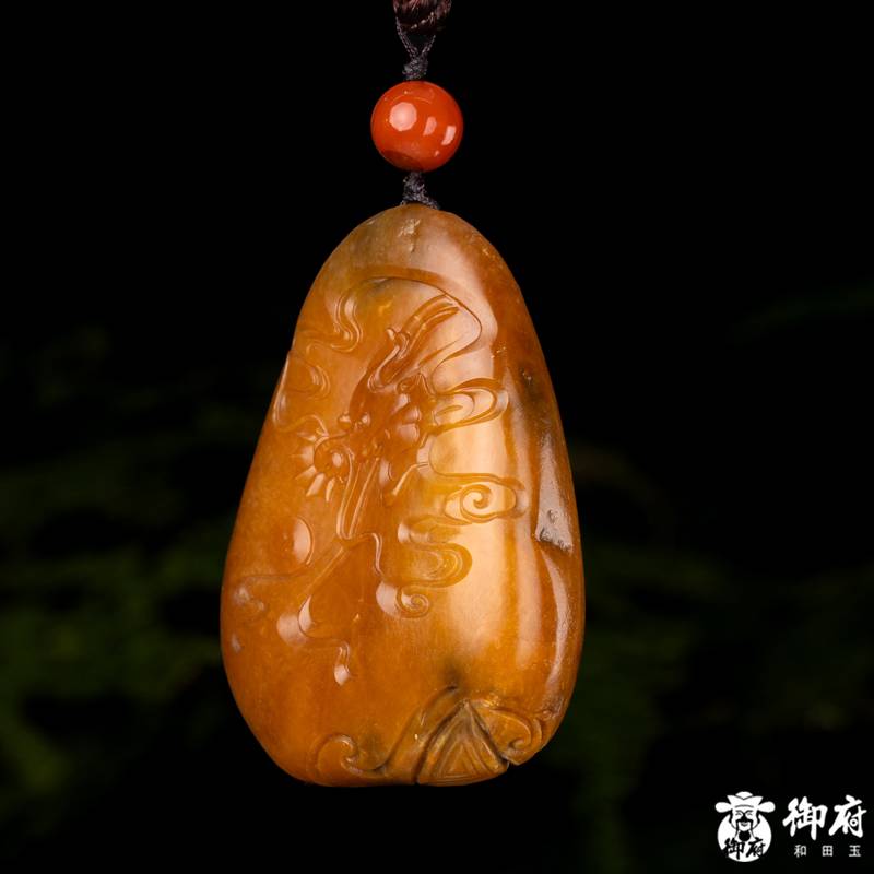 新疆和田玉紅皮黃沁籽玉把件 龍騰虎躍 95克