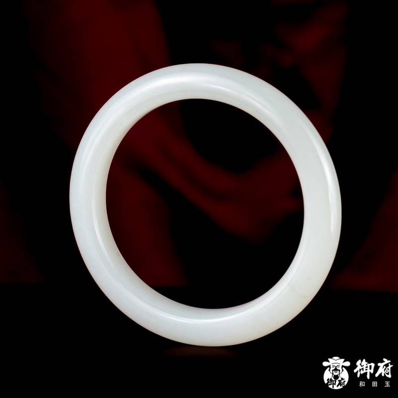 新疆和田玉青花籽玉手镯 50.8克 内径56.5mm 图片2