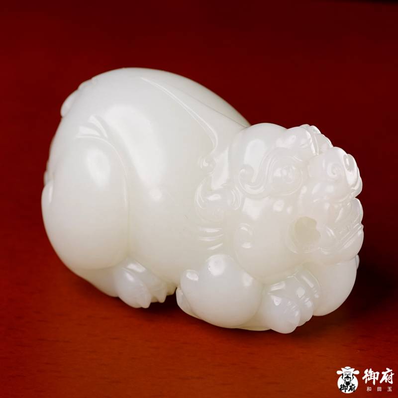 新疆和田玉原毛孔皮白玉籽玉 把件 瑞貅守禄 190.3克 图片4