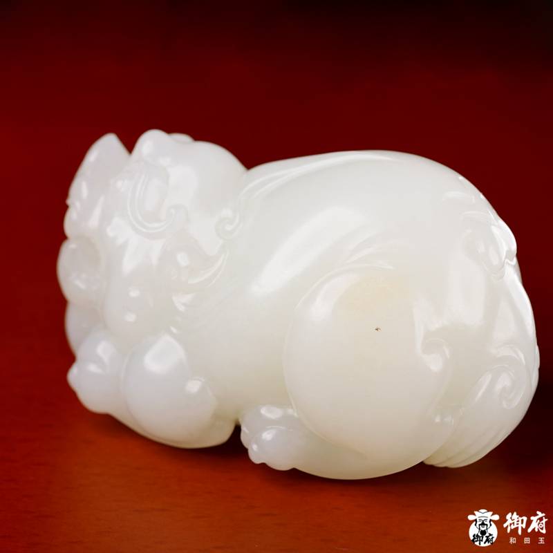 新疆和田玉原毛孔皮白玉籽玉 把件 瑞貅守禄 190.3克 图片11