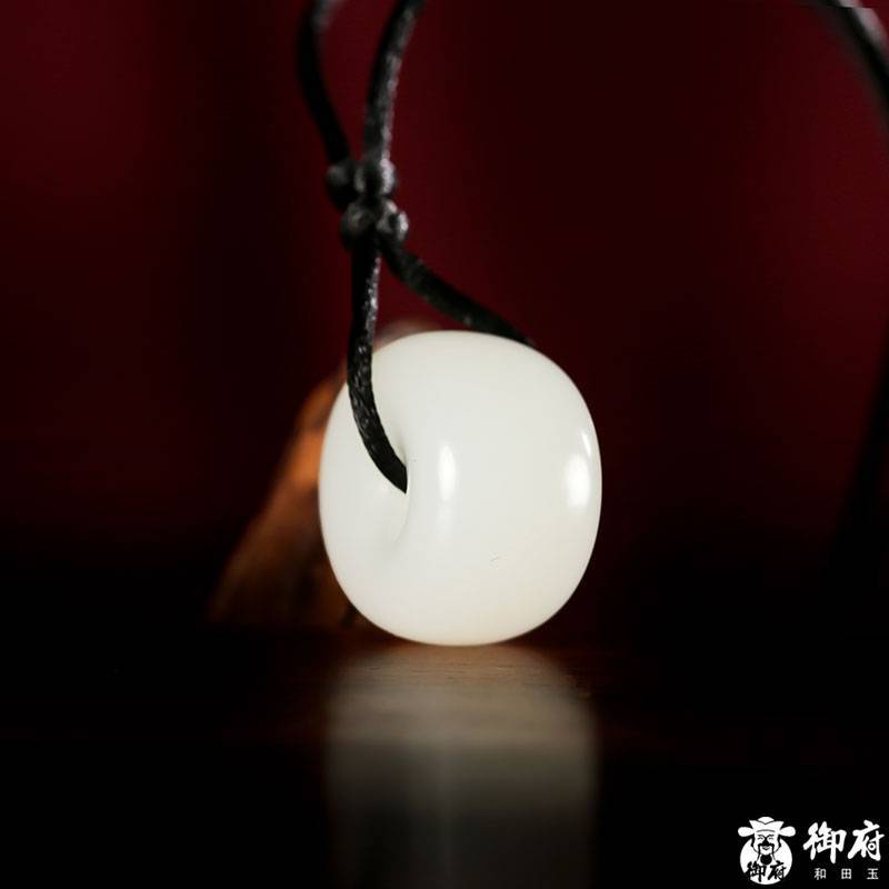 新疆和田玉白玉籽玉掛件 平安扣 7.8克 圖片4