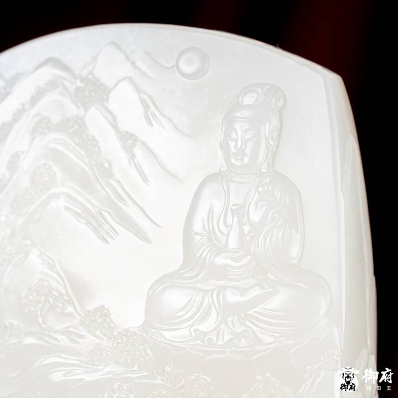 海派玉雕大师付雪飞作品 重 202克新疆和田玉洒金皮白玉籽玉把件 水月禅心 图片6