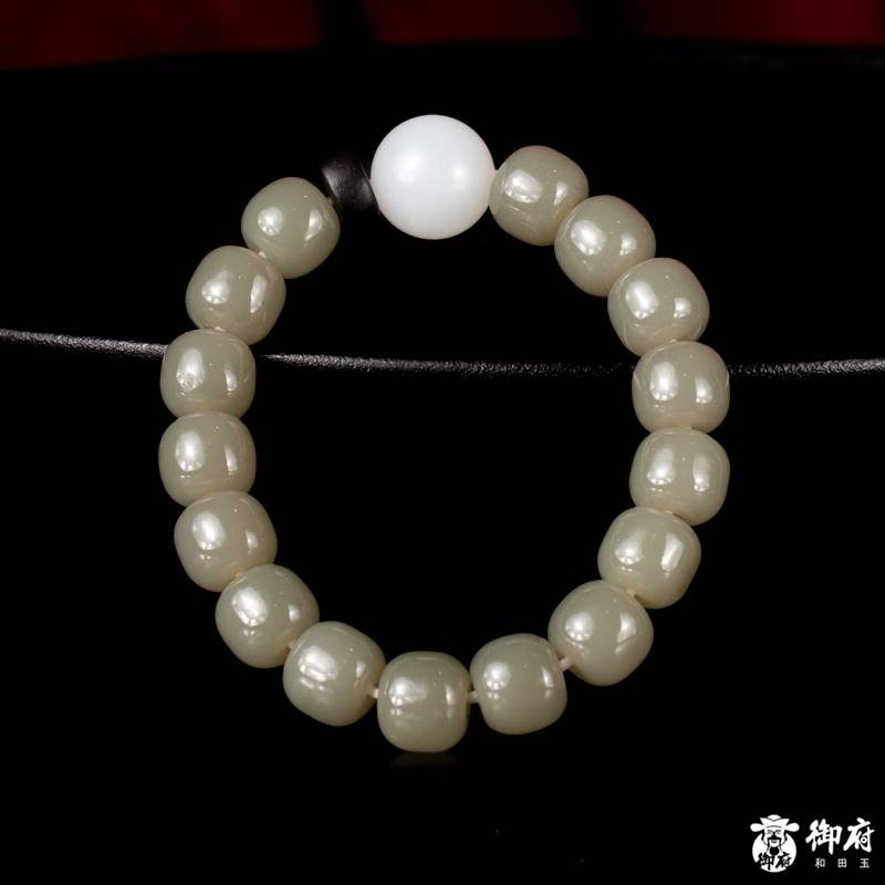 新疆和田玉青玉桶珠手串 青蓝凝露 46克 图片7