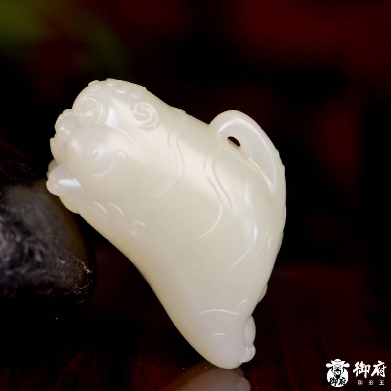 新疆和田玉白玉籽玉 挂件 如虎添翼 35克 图片4