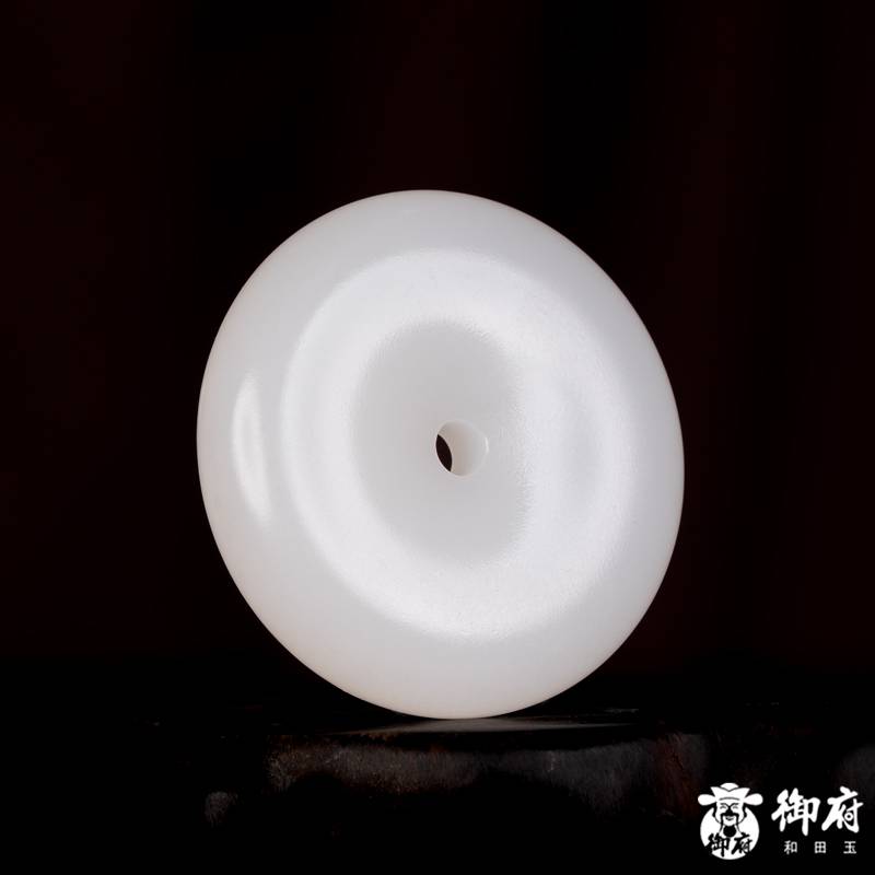 新疆和田玉白玉挂件 平安扣 30.2克 图片2