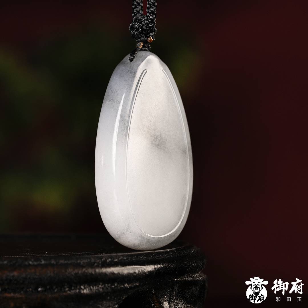 新疆和田玉白玉青花 挂件 无事牌 32.7克 图片7