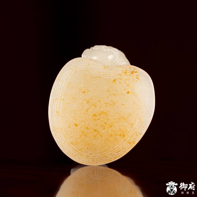 新疆和田玉洒金皮白玉籽料 手把件 龙龟 22.2克 图片4