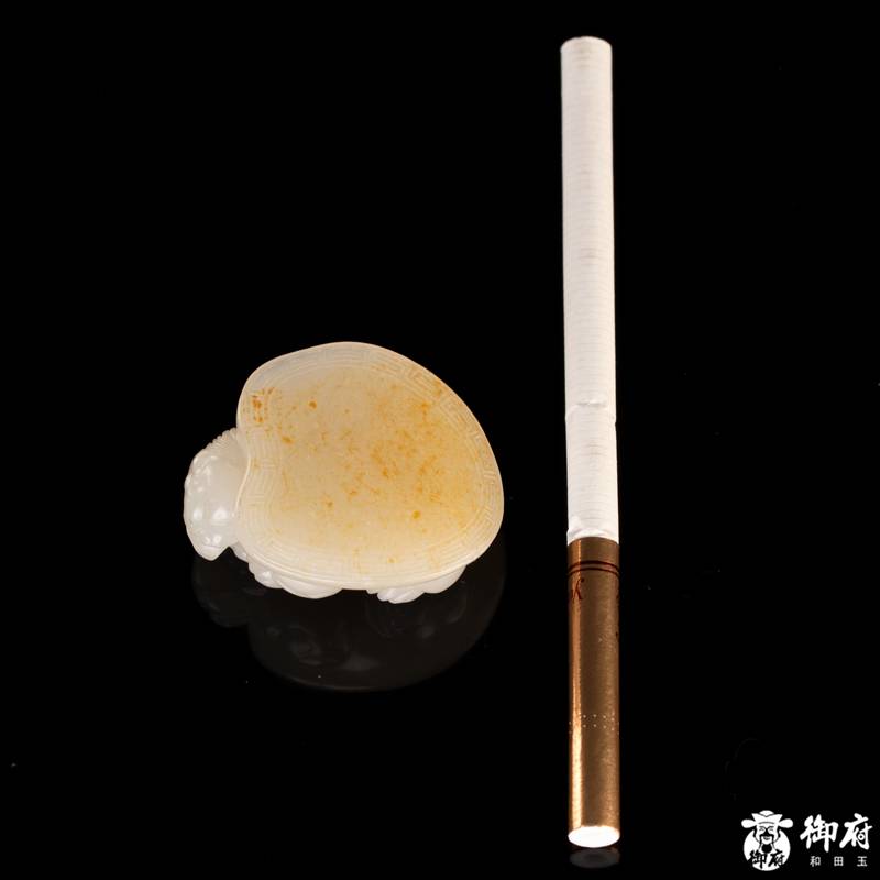 新疆和田玉洒金皮白玉籽料 手把件 龙龟 22.2克 图片7