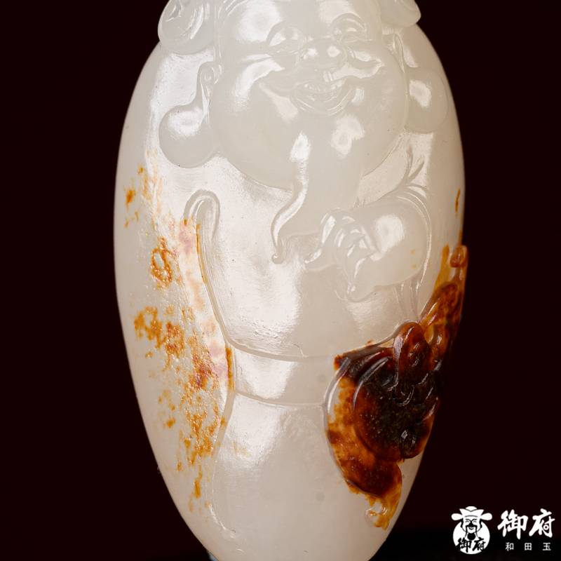 新疆和田玉聚红皮白玉籽玉 独籽     挂件    如意财神  13克 图片3