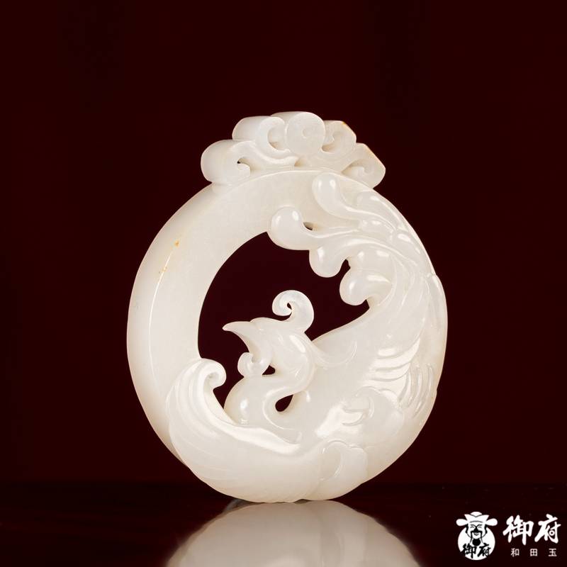 新疆和田玉洒金皮白玉籽玉      挂件      仿古凤    17.1克 图片3
