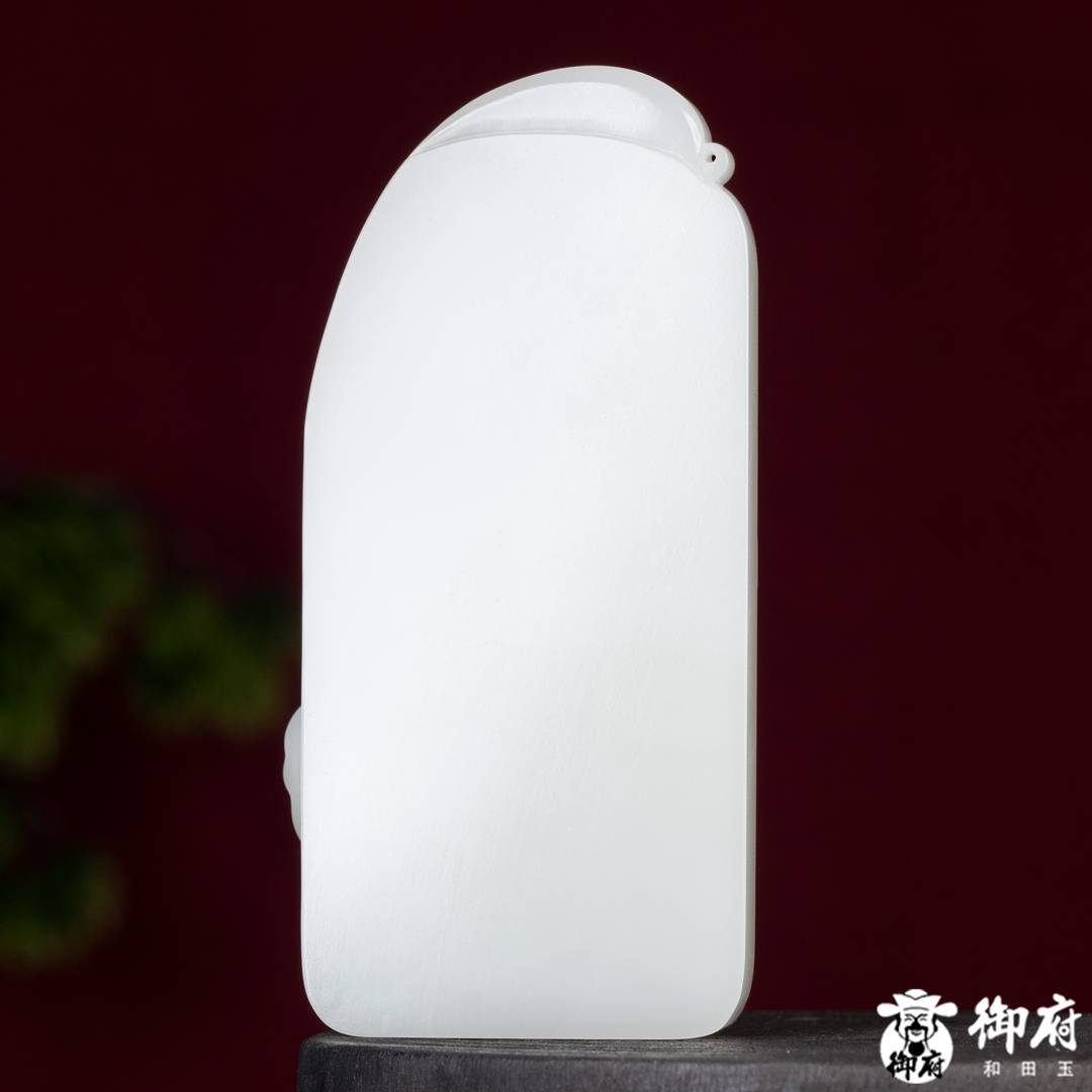 海派玉雕大师付雪飞工作室 重214.4克 新疆和田玉原毛孔皮白玉籽料摆件 武财神赵公明&middot;威震纳福 图片2