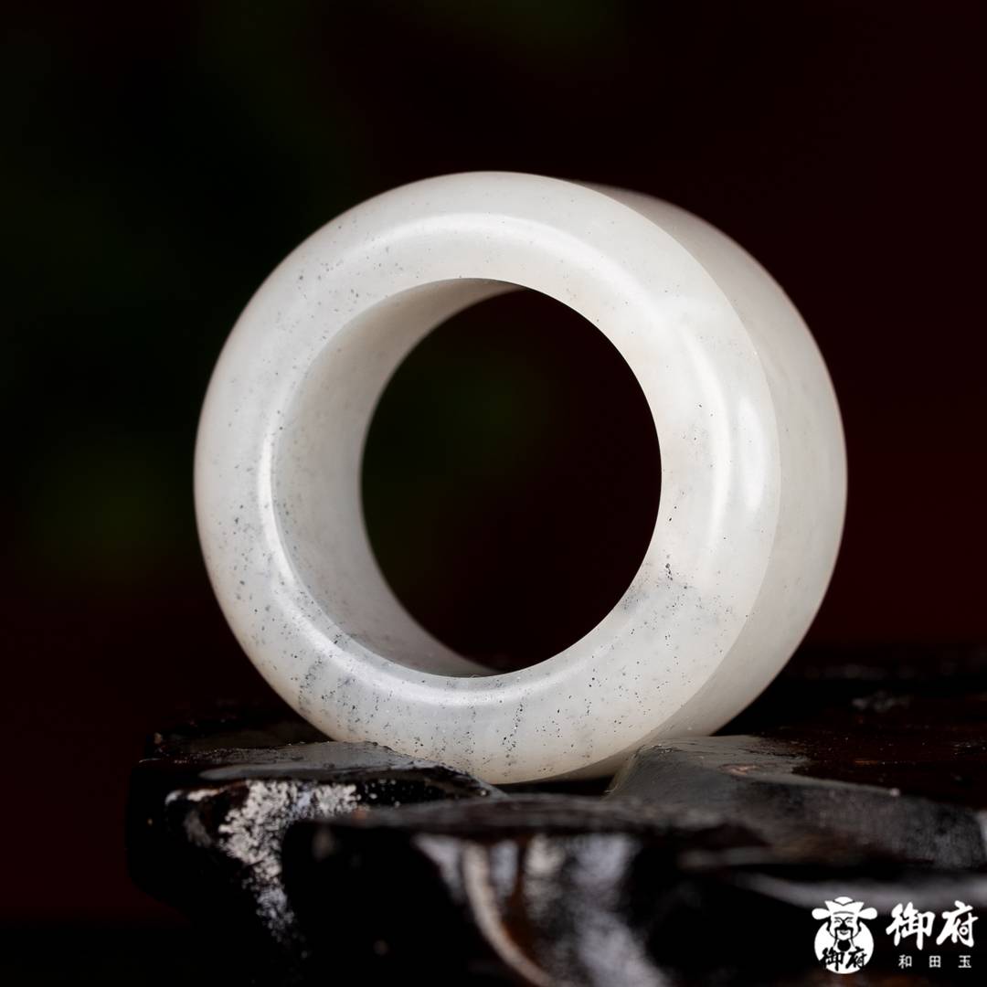 新疆和田玉青花籽玉 墨韵乾坤&middot;扳指 28.2g 图片5