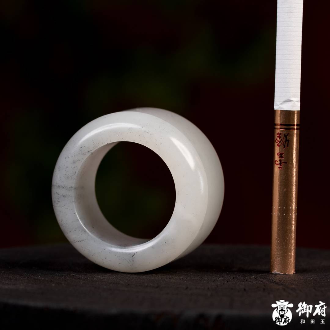 新疆和田玉青花籽玉 墨韵乾坤&middot;扳指 28.2g 图片8