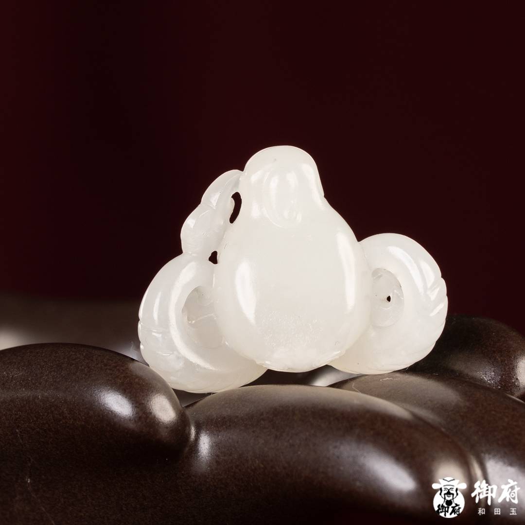 新疆和田玉白玉籽玉挂件 领头羊 8.4克 图片8