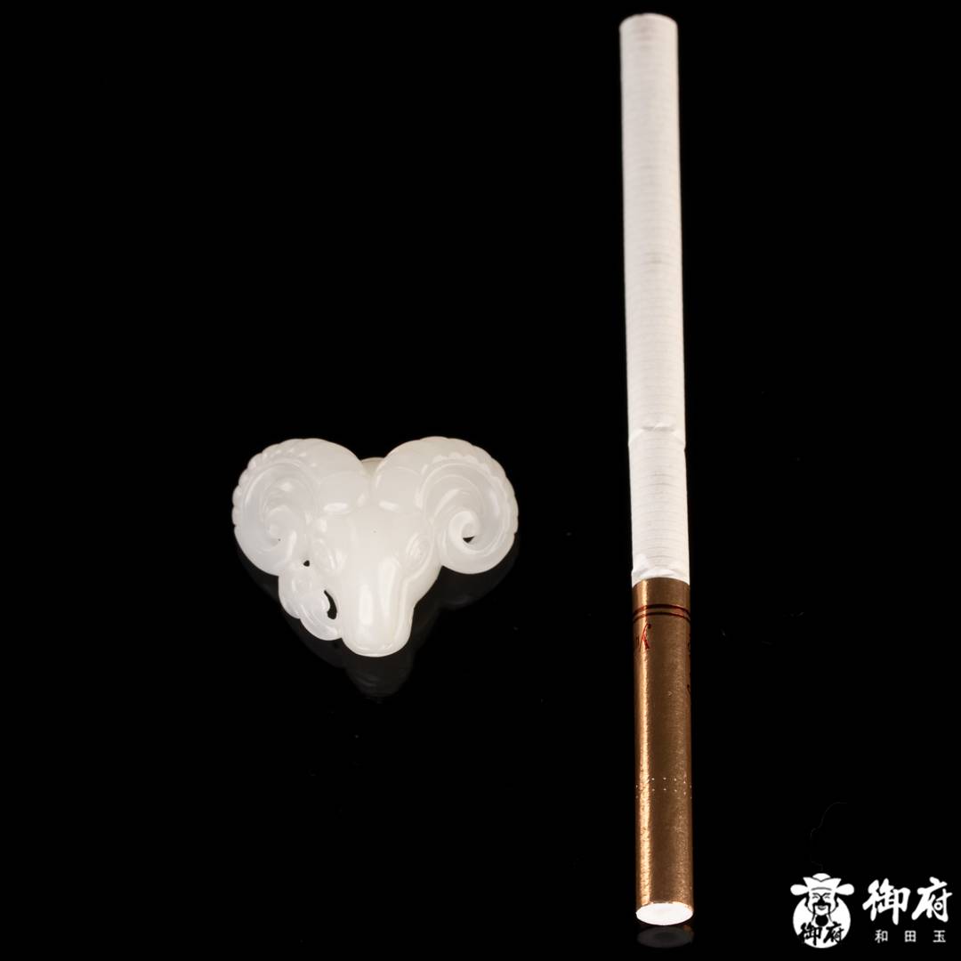 新疆和田玉白玉籽玉挂件 领头羊 8.4克 图片7