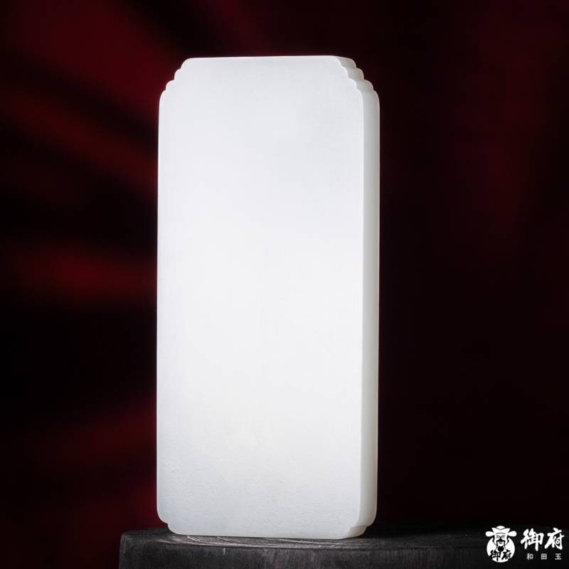 海派玉雕大师付雪飞工作室重 270.6克 新疆和田玉原毛孔皮羊脂白玉籽料 摆件 关帝圣君 图片9