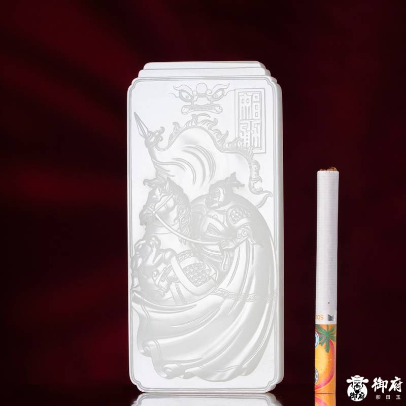 海派玉雕大师付雪飞工作室重 270.6克 新疆和田玉原毛孔皮羊脂白玉籽料 摆件 关帝圣君 图片10