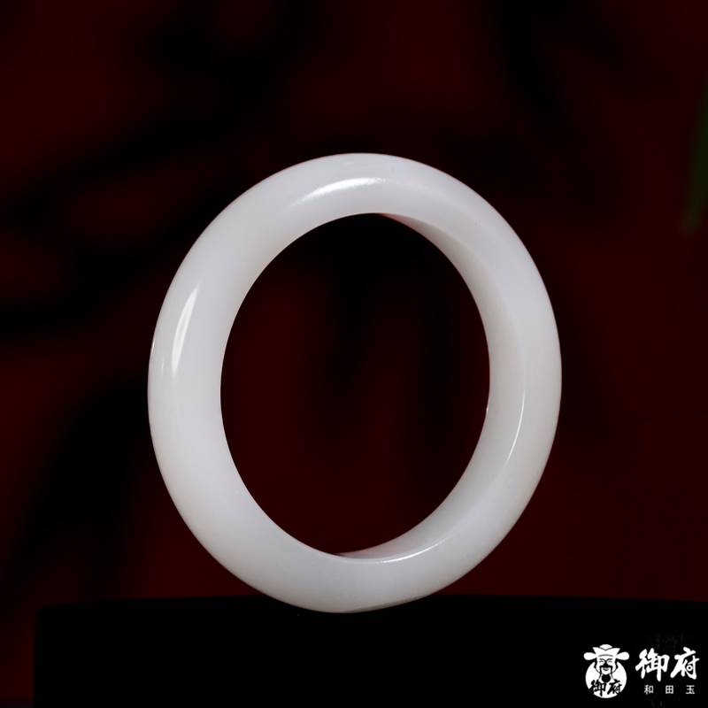 新疆和田玉原毛孔皮一级白玉籽玉 手镯 65.2克 57mm