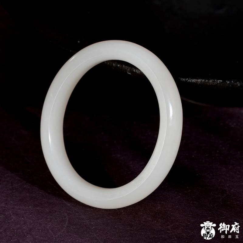 新疆和田玉原毛孔皮一级白玉籽玉 手镯 65.2克 57mm 图片3