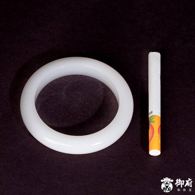 新疆和田玉原毛孔皮一级白玉籽玉 手镯 65.2克 57mm 图片9