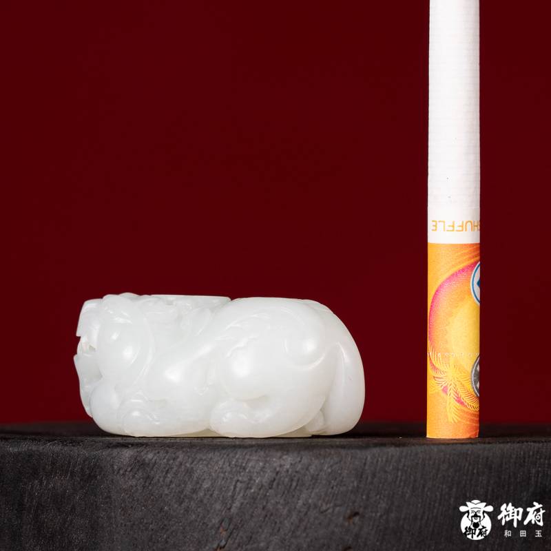 新疆和田玉原毛孔皮白玉籽玉挂件 貔貅 40.8克