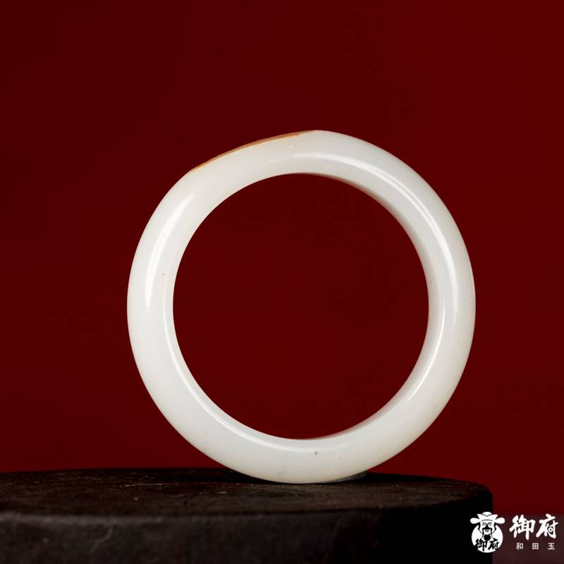 新疆和田玉洒金皮青花籽玉手镯 60克 内径53mm 图片2