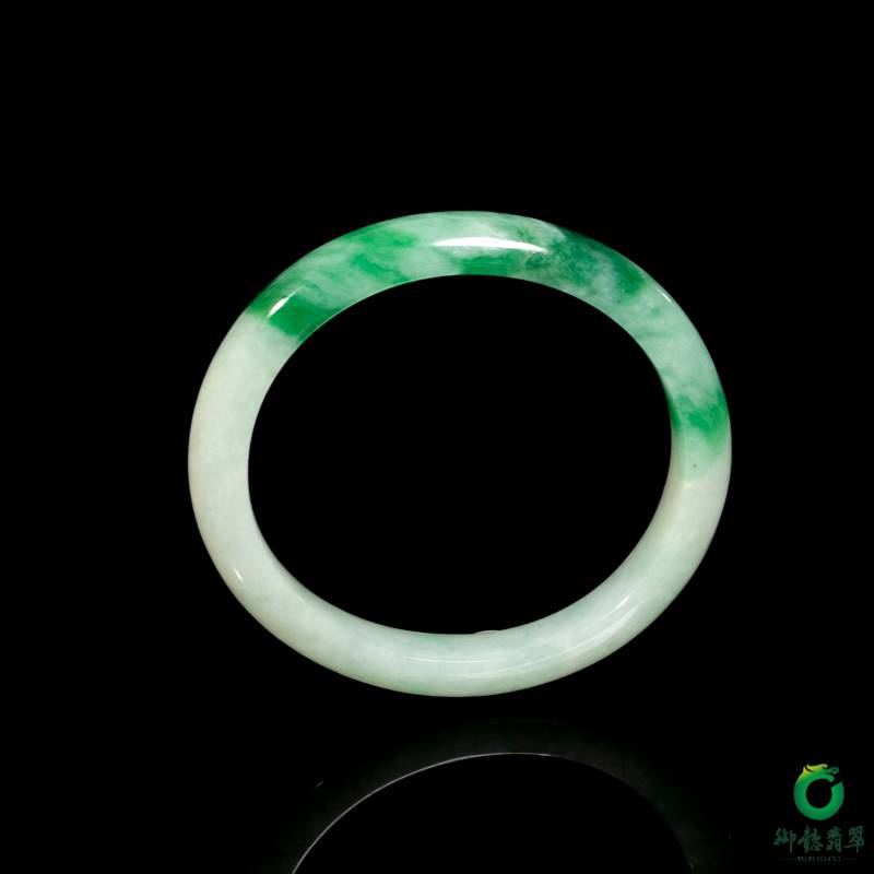 缅甸翡翠A货糯冰种飘绿贵妃镯 43.7克 内径52mm 缩略图2