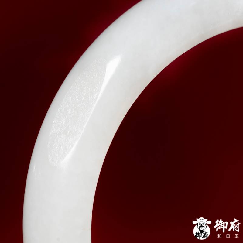 新疆和田玉原毛孔皮白玉籽玉平安镯 52.8克 内径56mm 图片5