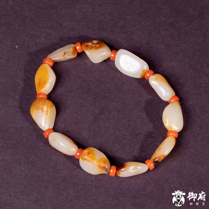新疆和田玉枣红皮白玉独籽手串 30克 图片2