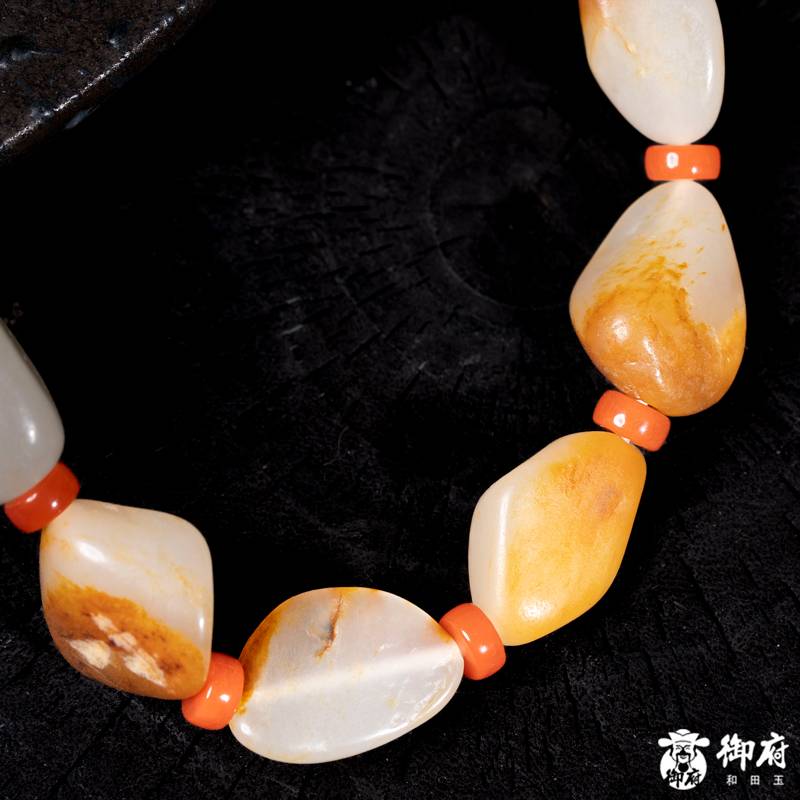新疆和田玉枣红皮白玉独籽手串 30克 图片8