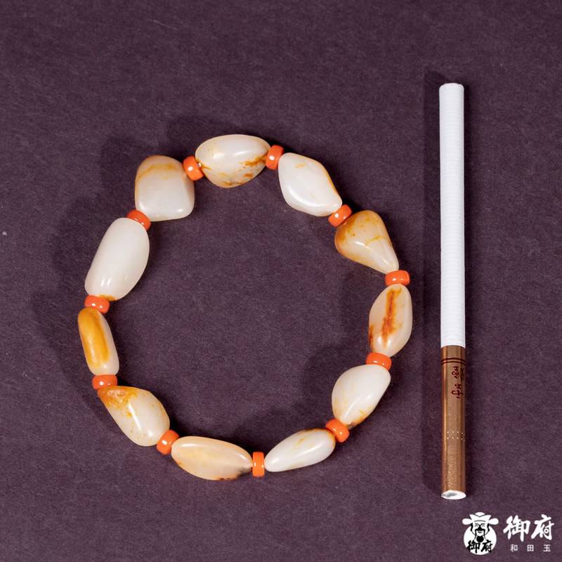 新疆和田玉枣红皮白玉独籽手串 30克 图片10