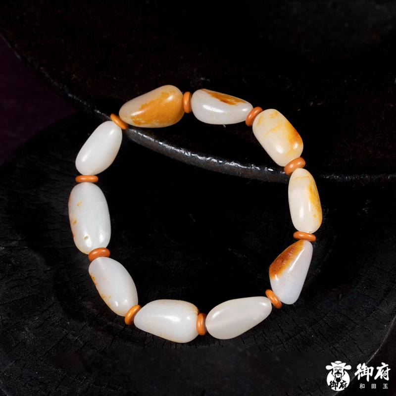 新疆和田玉枣红皮白玉独籽手串 28.3克 图片3