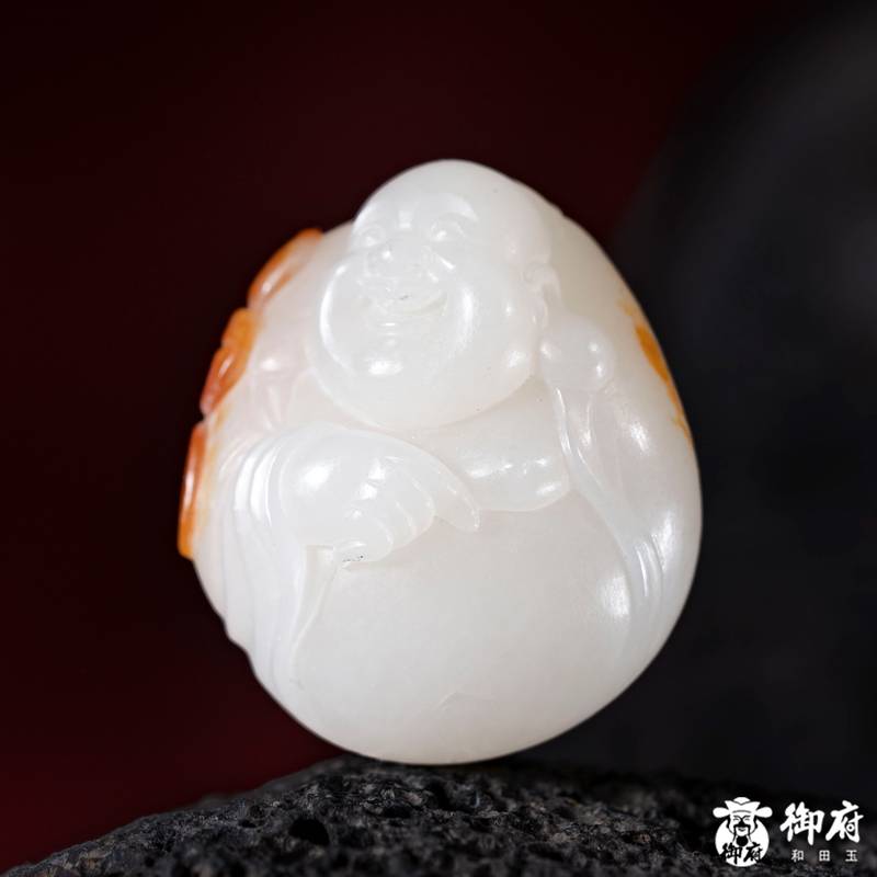 新疆和田玉红皮白玉籽玉挂件 喜乐弥勒 11.1克 图片4