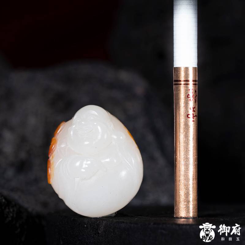 新疆和田玉红皮白玉籽玉挂件 喜乐弥勒 11.1克 图片9