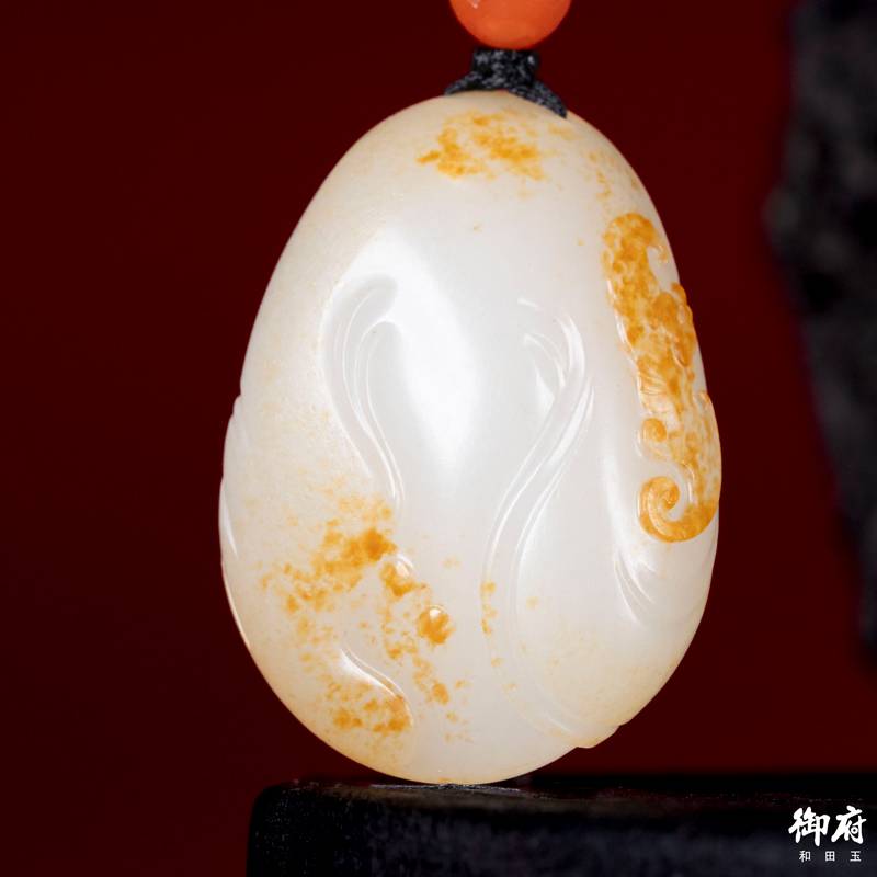 新疆和田玉黄皮白玉籽玉挂件福在眼前 23克 图片8