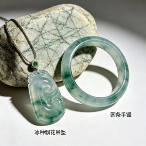 翡翠石纹裂纹价格差异总结